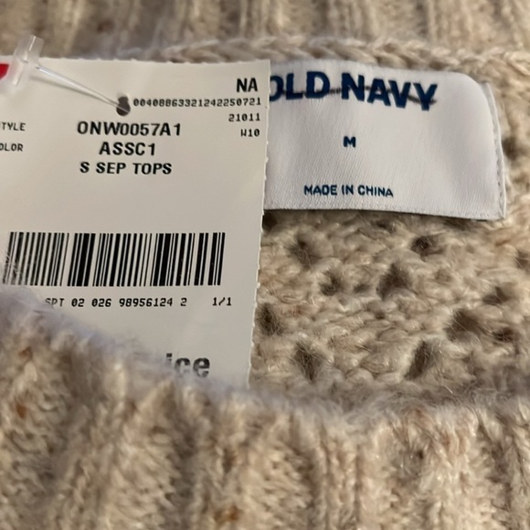 Old Navy Pointelle ruffle trim knit cozy sweater in natural color crew neck sz M - Picture 10 of 13